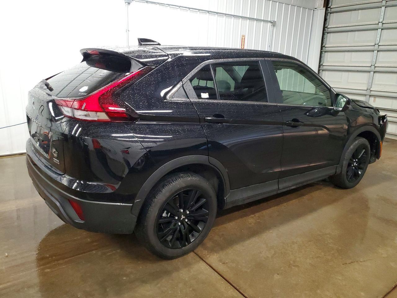 2025 Mitsubishi Eclipse Cross Le - Фото 3