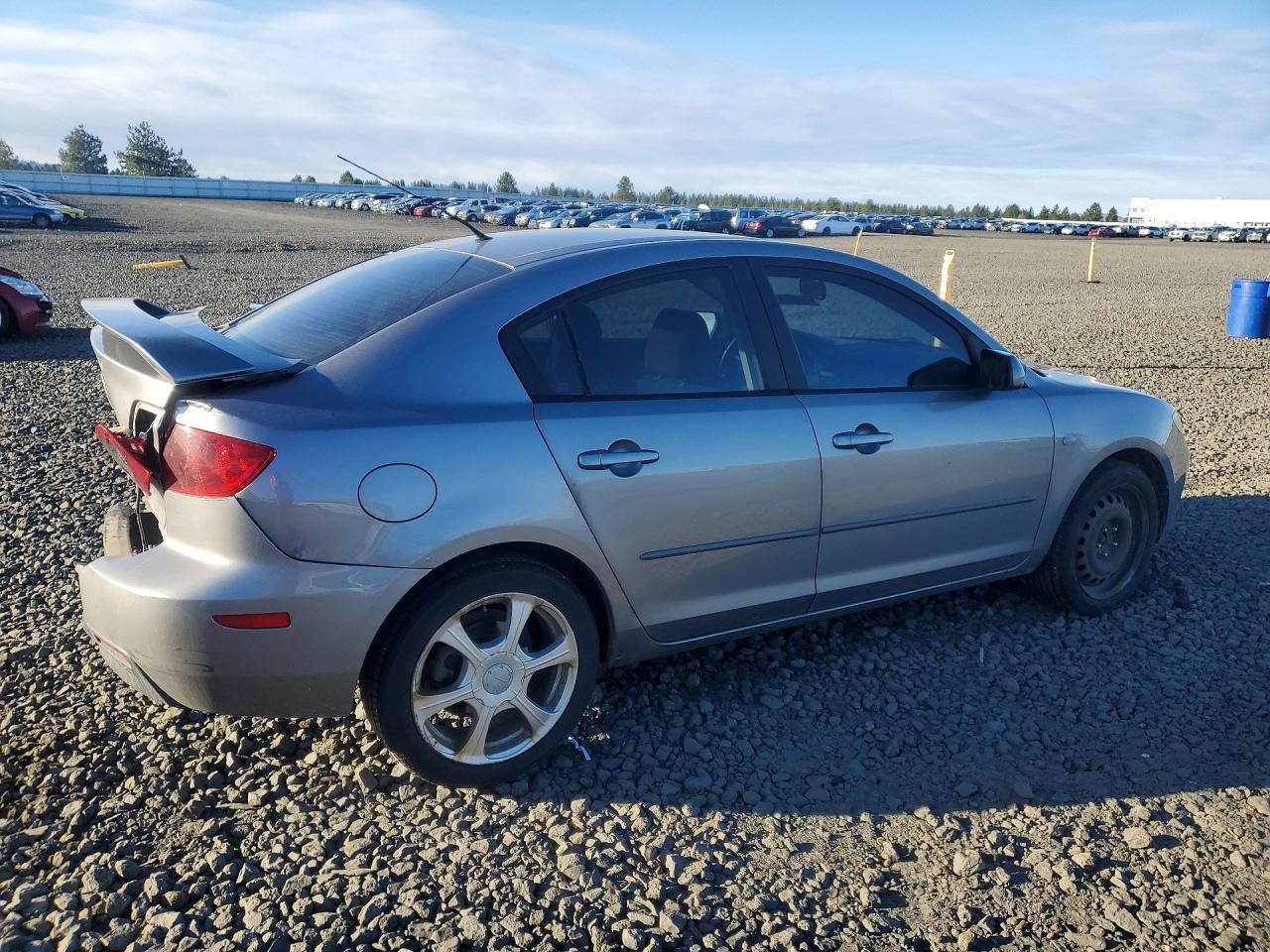 2006 Mazda 3 I - Image 3