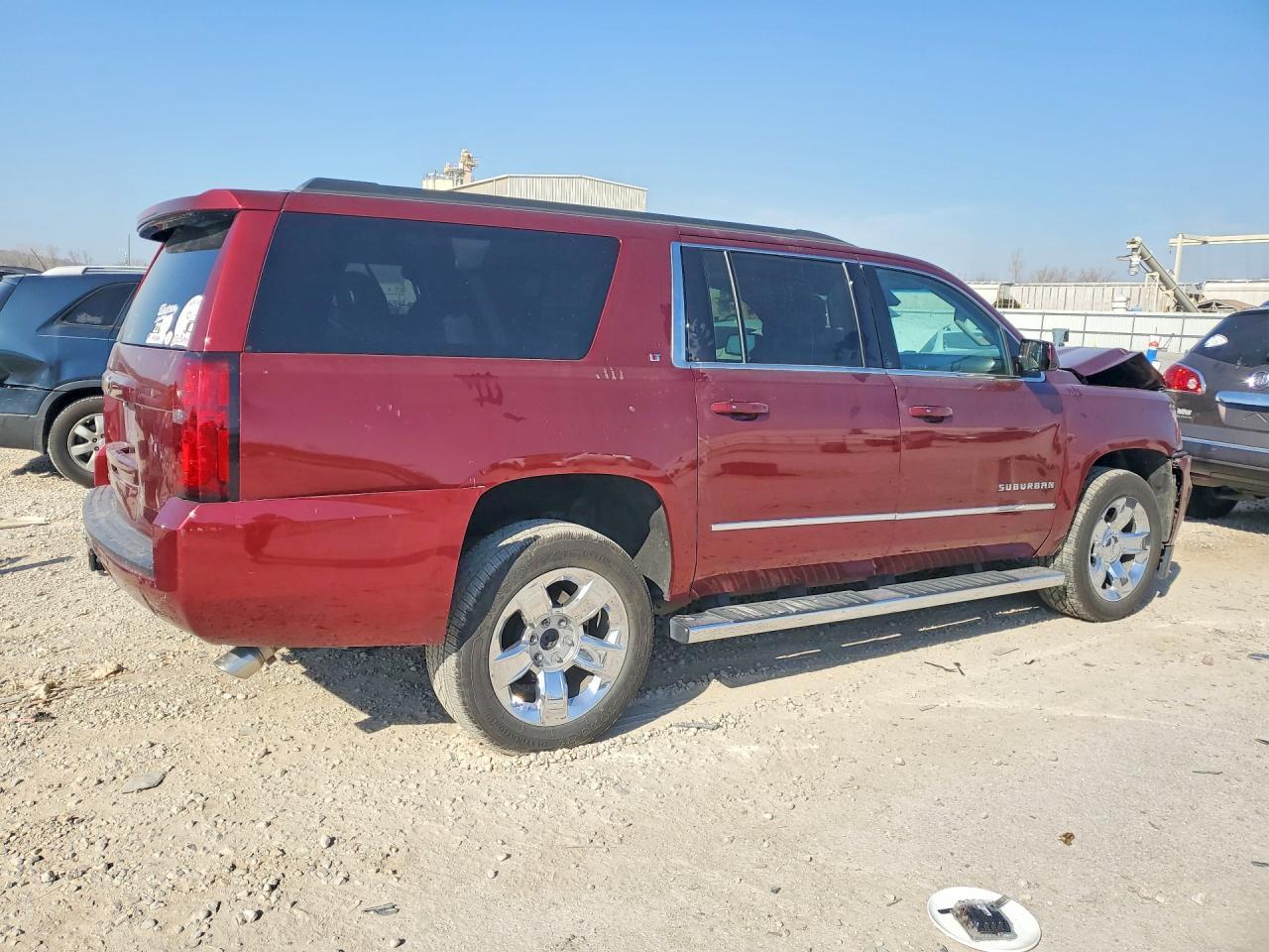 2019 Chevrolet Suburban K1500 Lt - Image 3