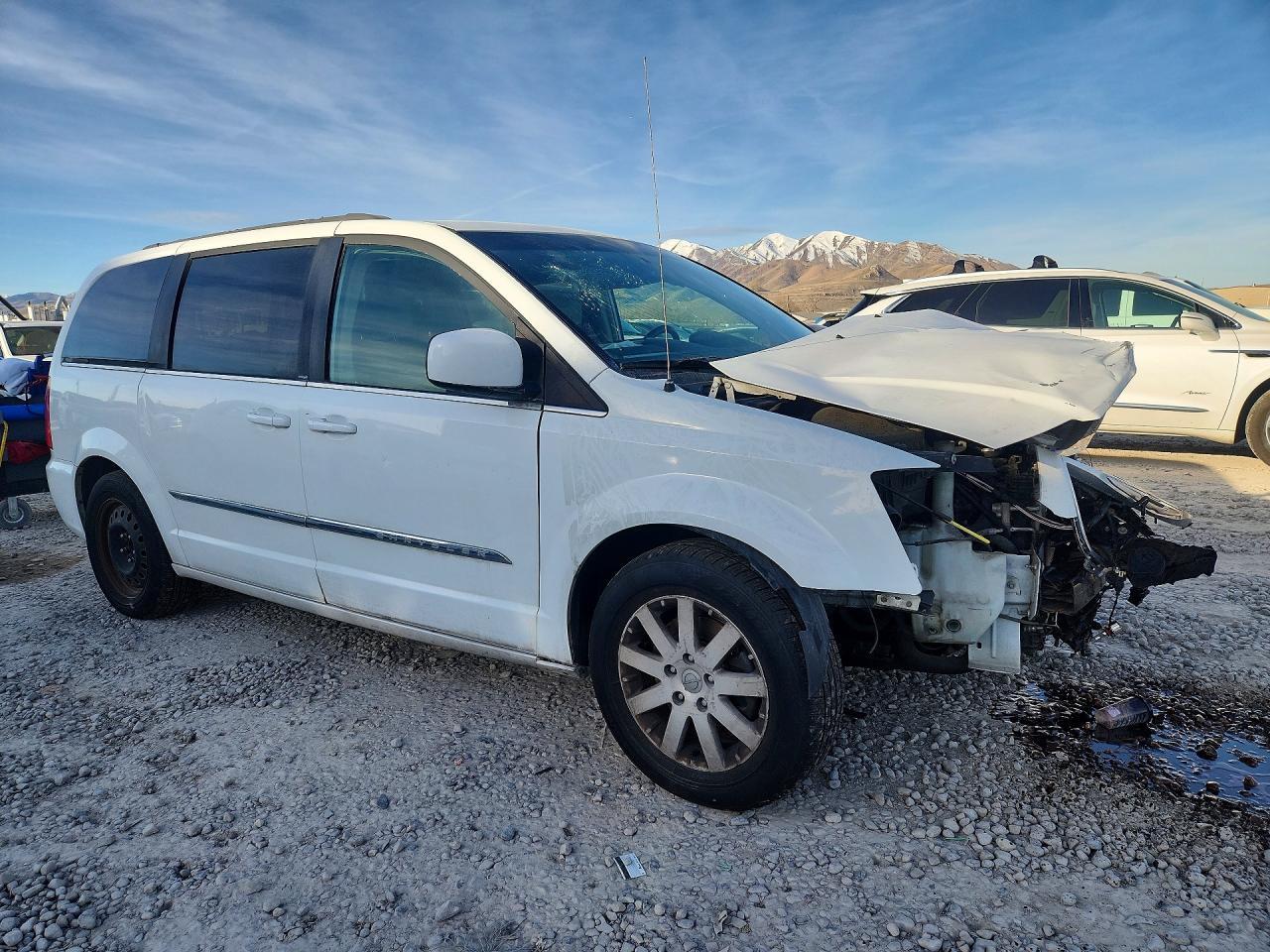 2014 Chrysler Town & Country Touring - Фото 4