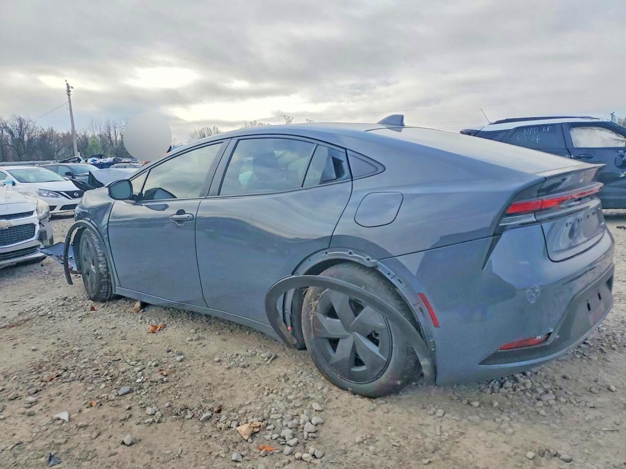 2023 Toyota Prius Le - Image 2