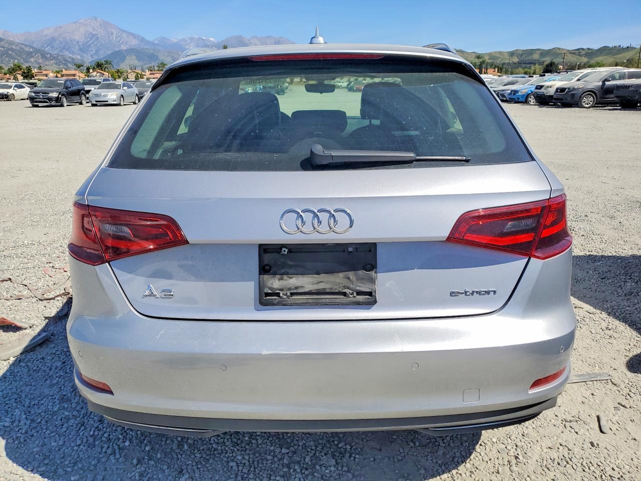 2016 Audi A3 E-Tron Premium - Фото 6