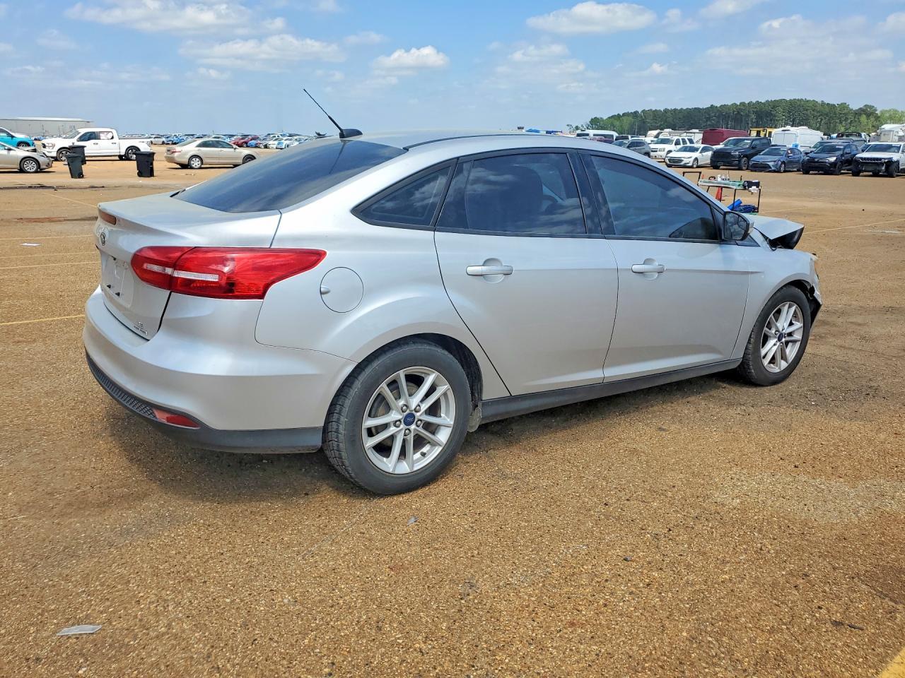 2015 Ford Focus Se - Фото 3