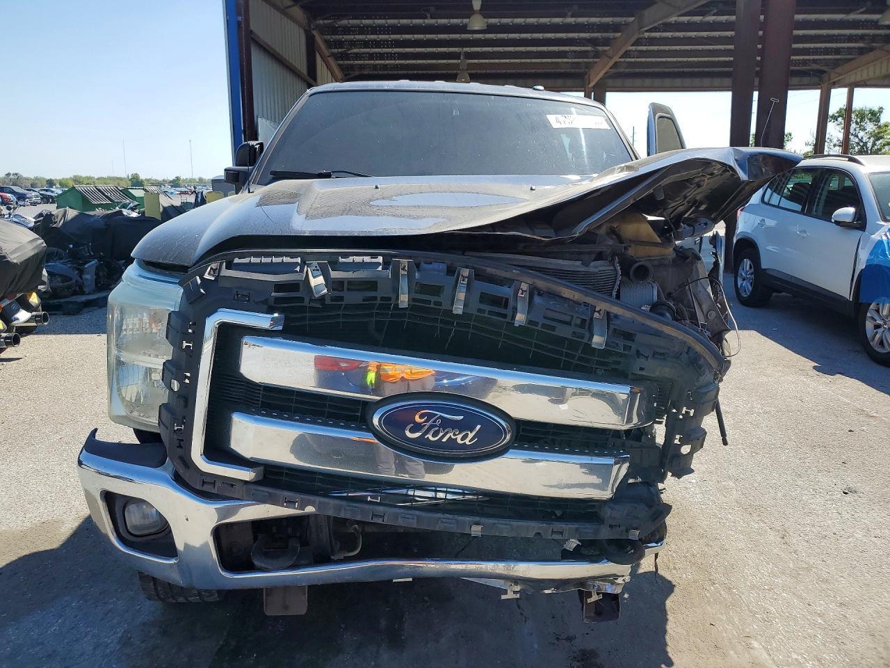 2016 Ford F250 Super Duty - Image 5
