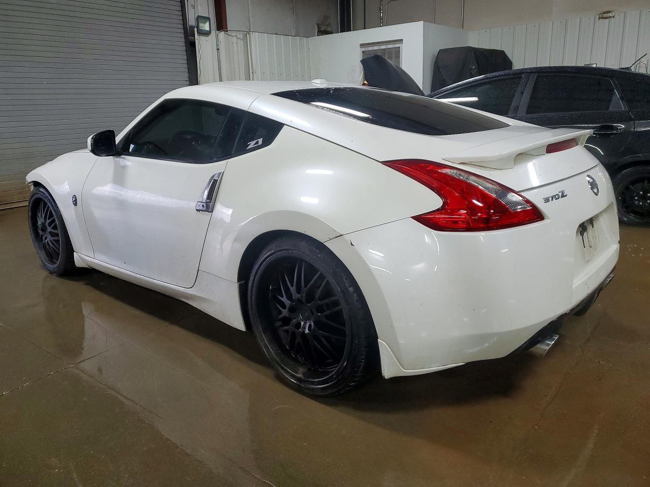 2009 Nissan 370Z Base - Фото 2