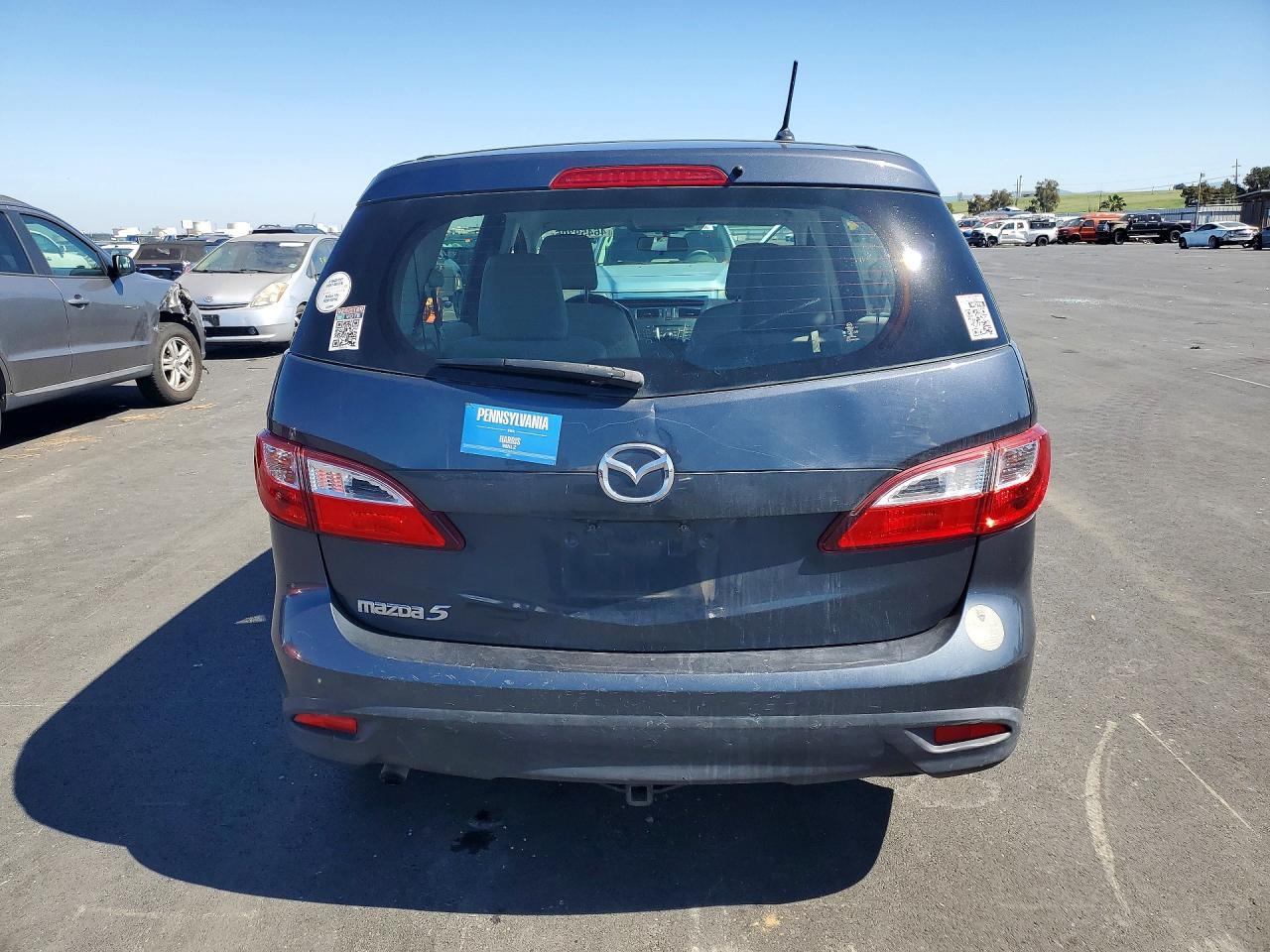 2012 Mazda 5 - Image 6