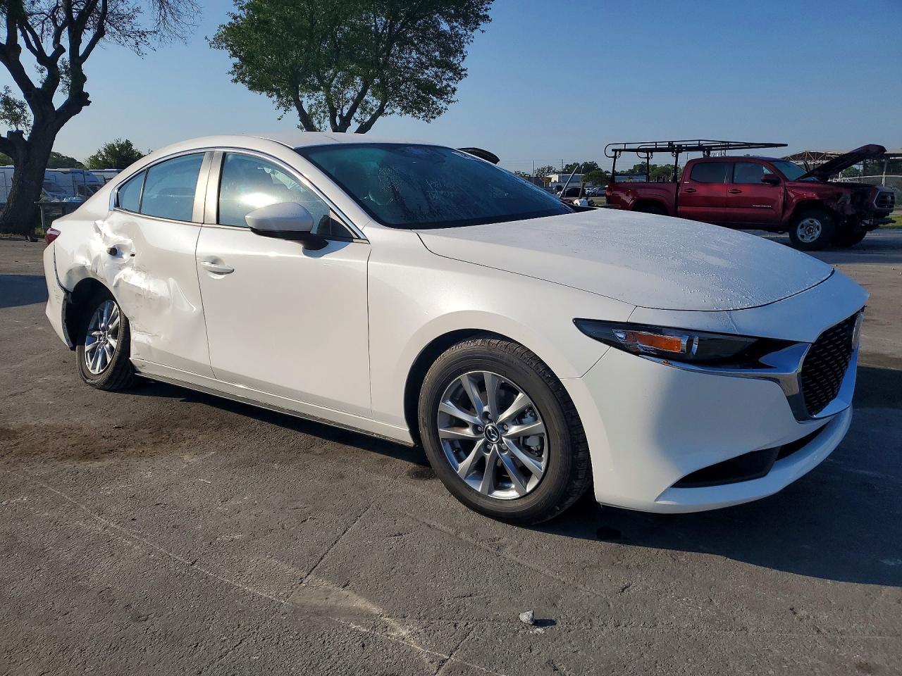 2026 Mazda 3 - Image 4