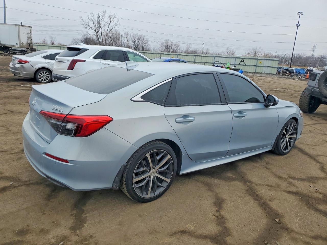 2022 Honda Civic Touring - Image 3