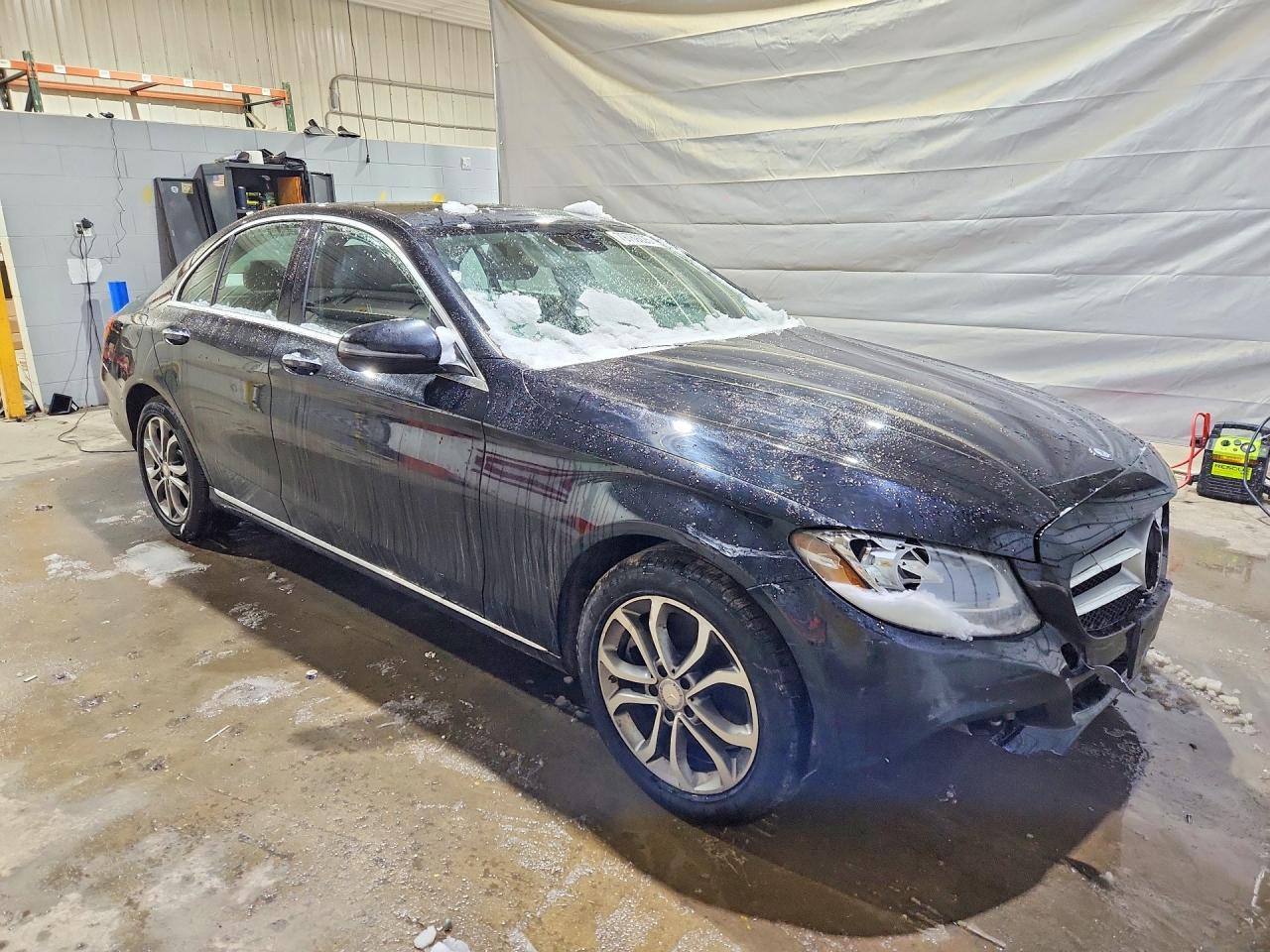 2016 Mercedes-Benz C 300 4Matic - Image 4