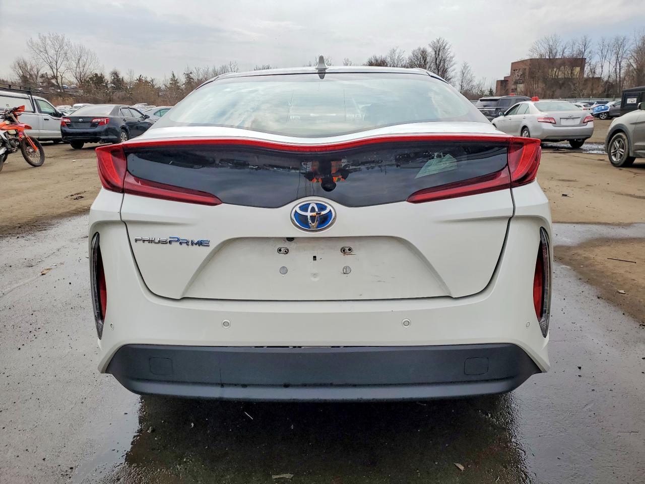 2017 Toyota Prius Prime Advanced - Фото 6