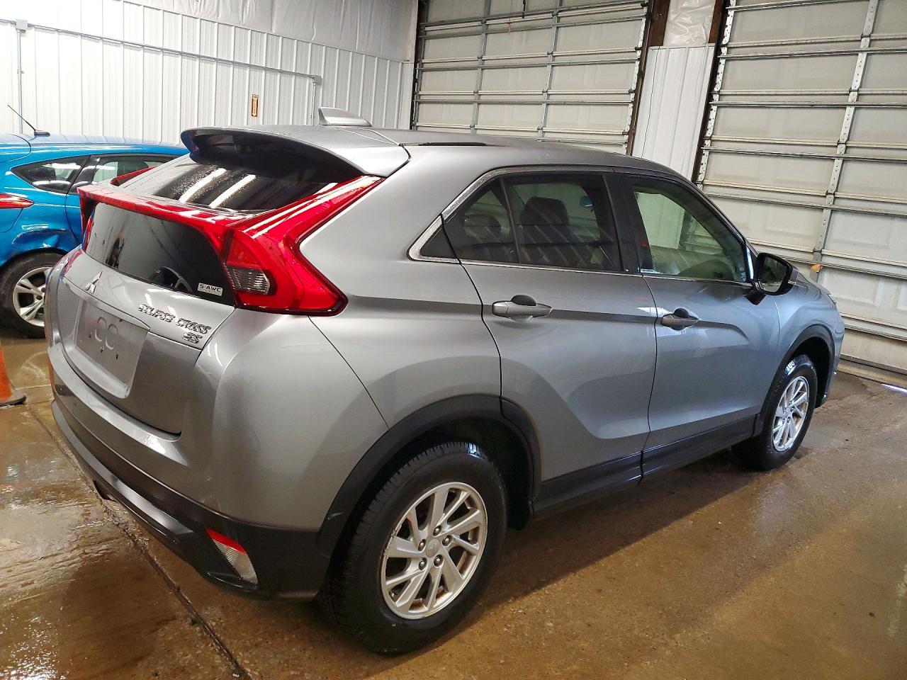 2019 Mitsubishi Eclipse Cross Es - Фото 3