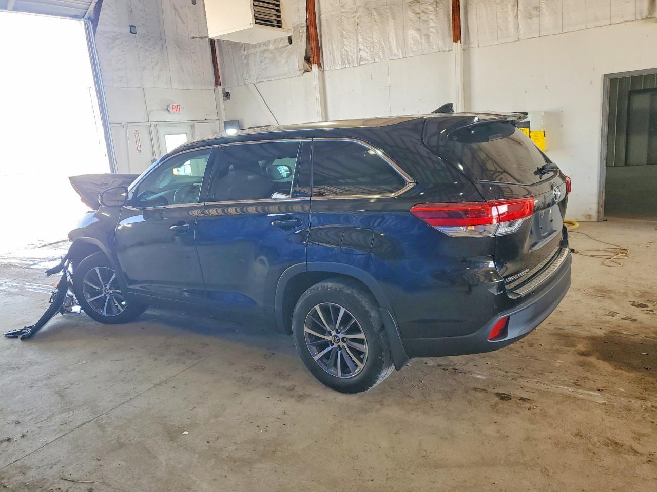 2018 Toyota Highlander Xle - Фото 2
