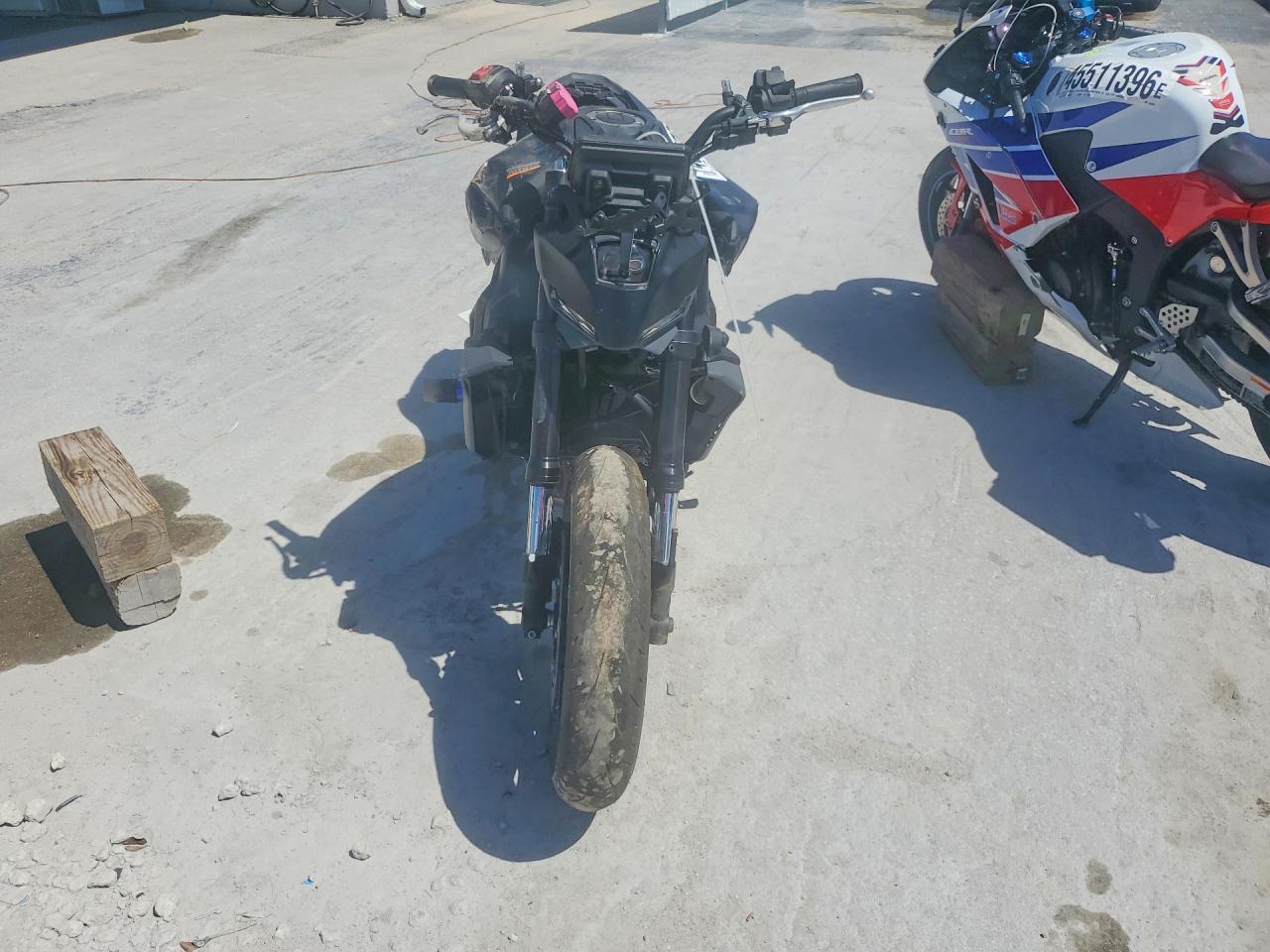 2025 Yamaha Mt09 - Image 2