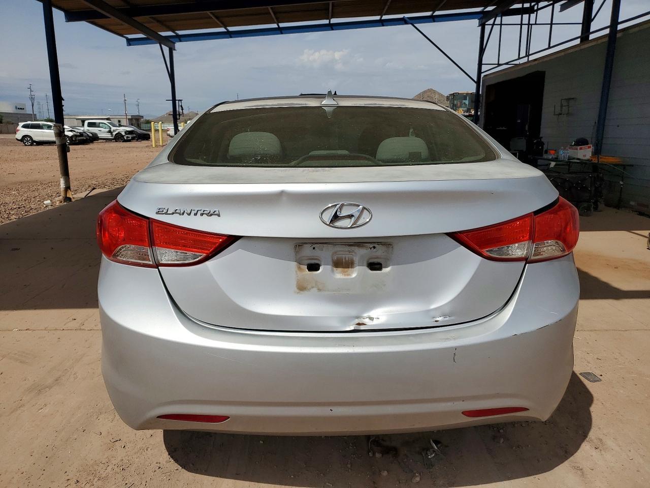 2013 Hyundai Elantra Gls - Фото 6