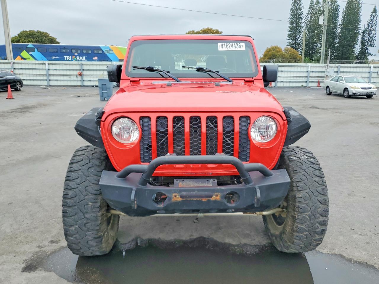 2020 Jeep Gladiator Sport - Image 5