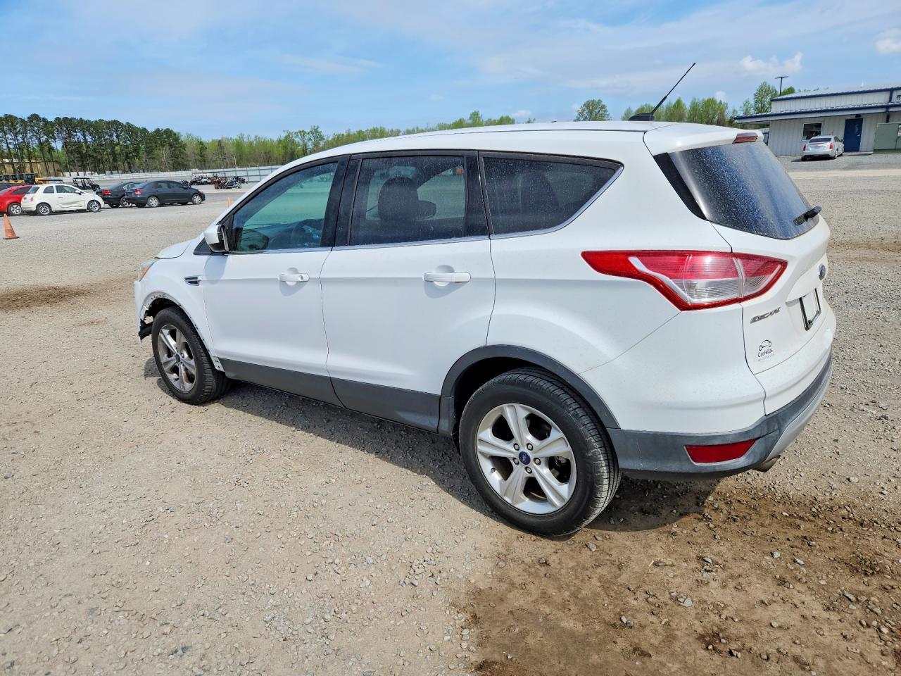 2014 Ford Escape Se - Image 2