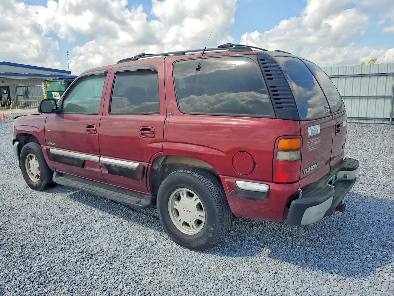 2001 GMC Yukon - Фото 2