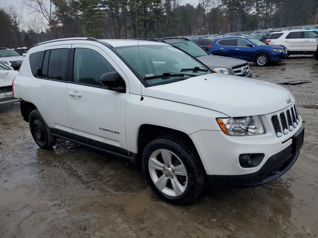 2011 Jeep Compass Sport - Image 4