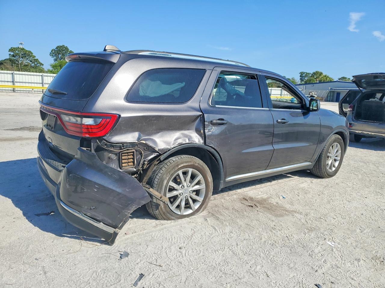 2017 Dodge Durango Sxt - Фото 3