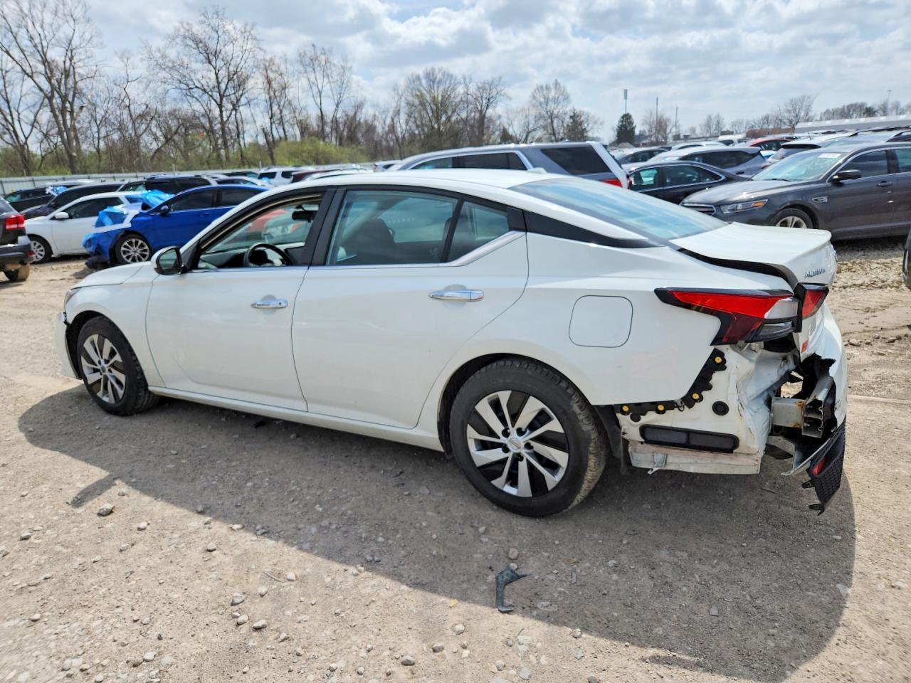2020 Nissan Altima S - Image 2