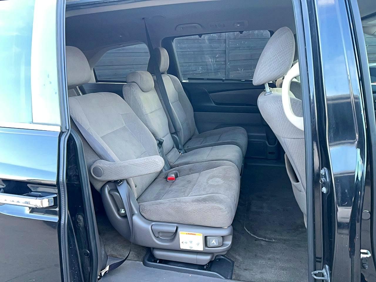 2014 Honda Odyssey Ex - Image 6