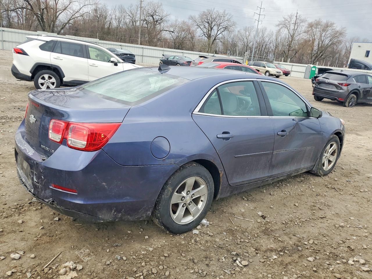 2014 Chevrolet Malibu Ls - Фото 3