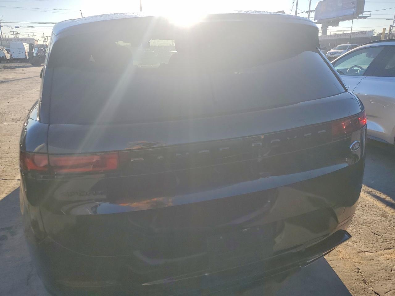 2023 Land Rover Range Rover Sport Dynamic Se - Image 6