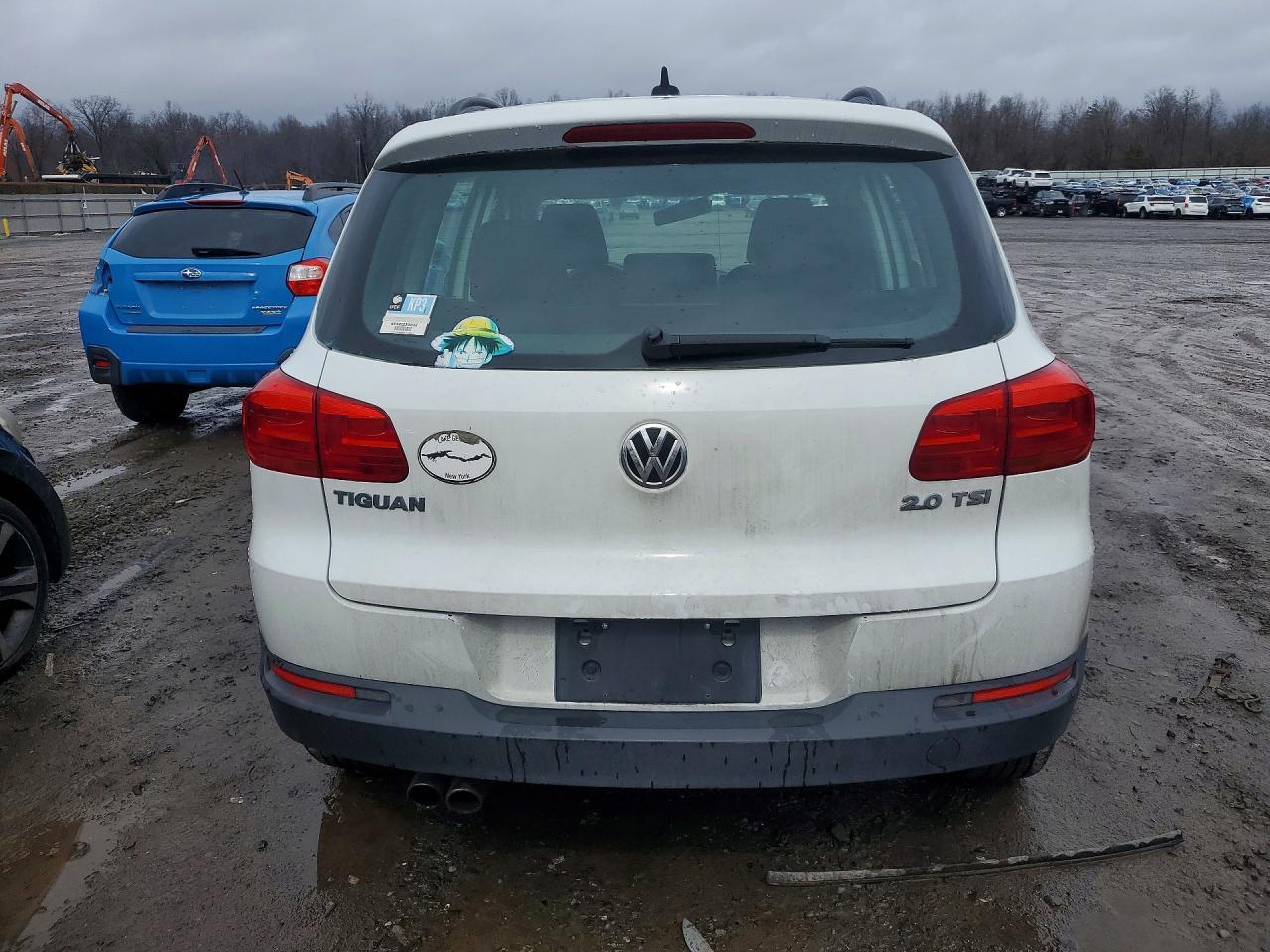 2015 Volkswagen Tiguan S - Image 6