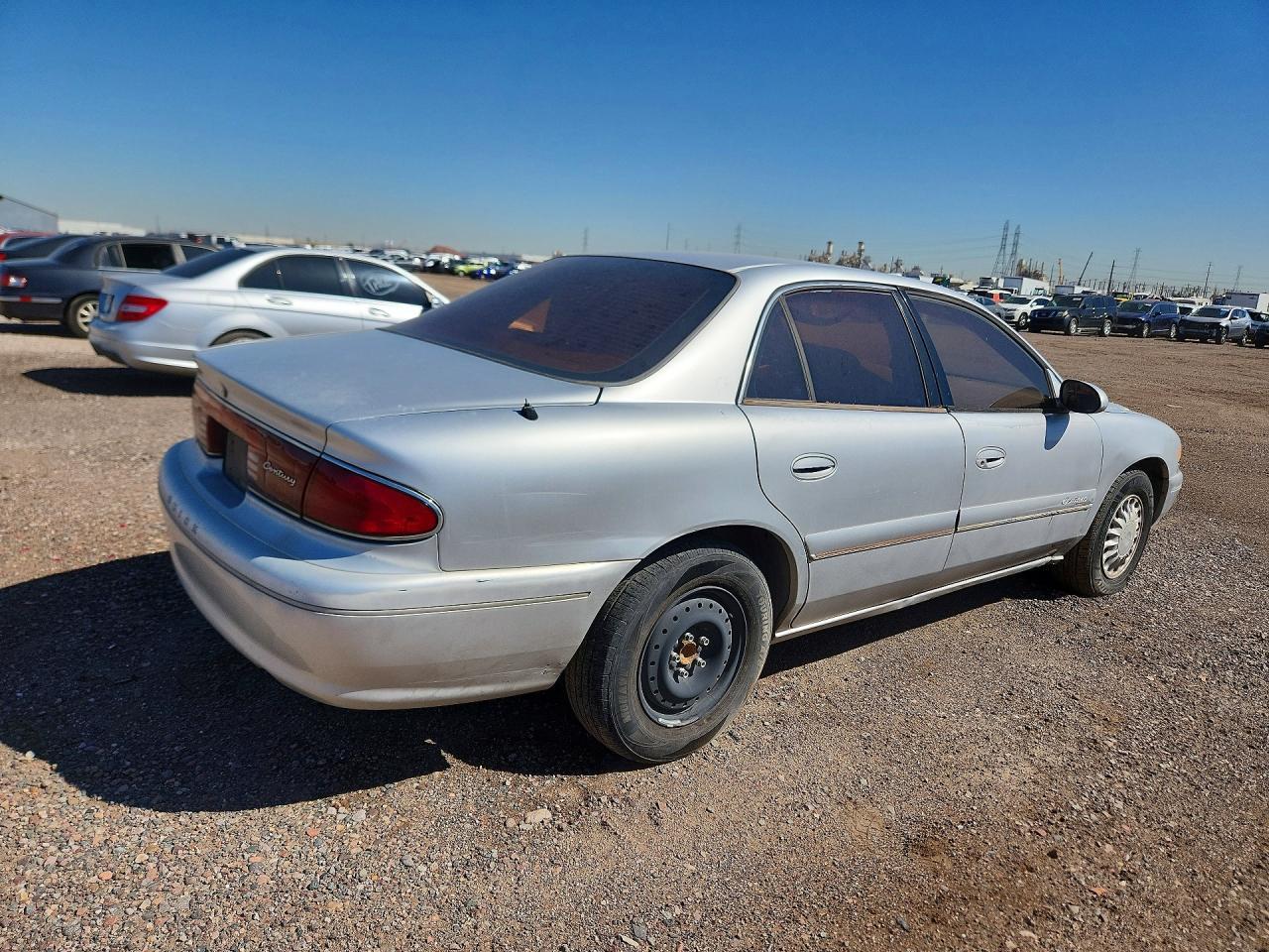 2003 Buick Century Custom - Фото 3