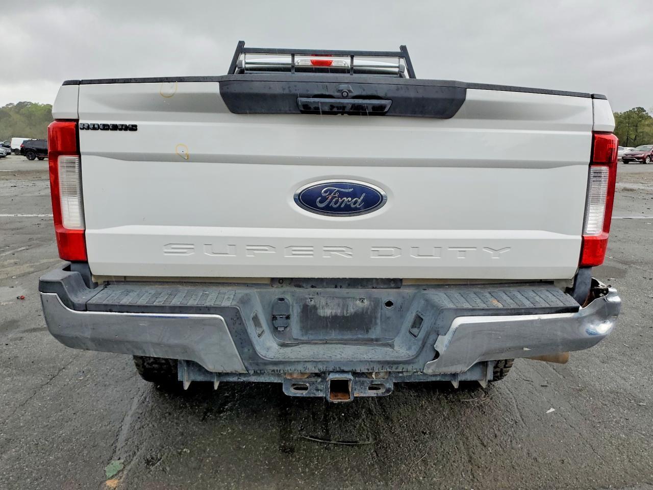 2018 Ford F250 Super Duty - Фото 6