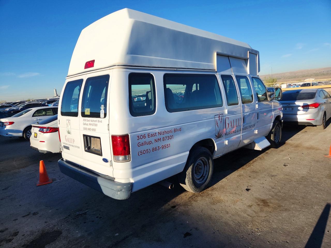 2008 Ford Econoline E350 Super Duty Van - Фото 3