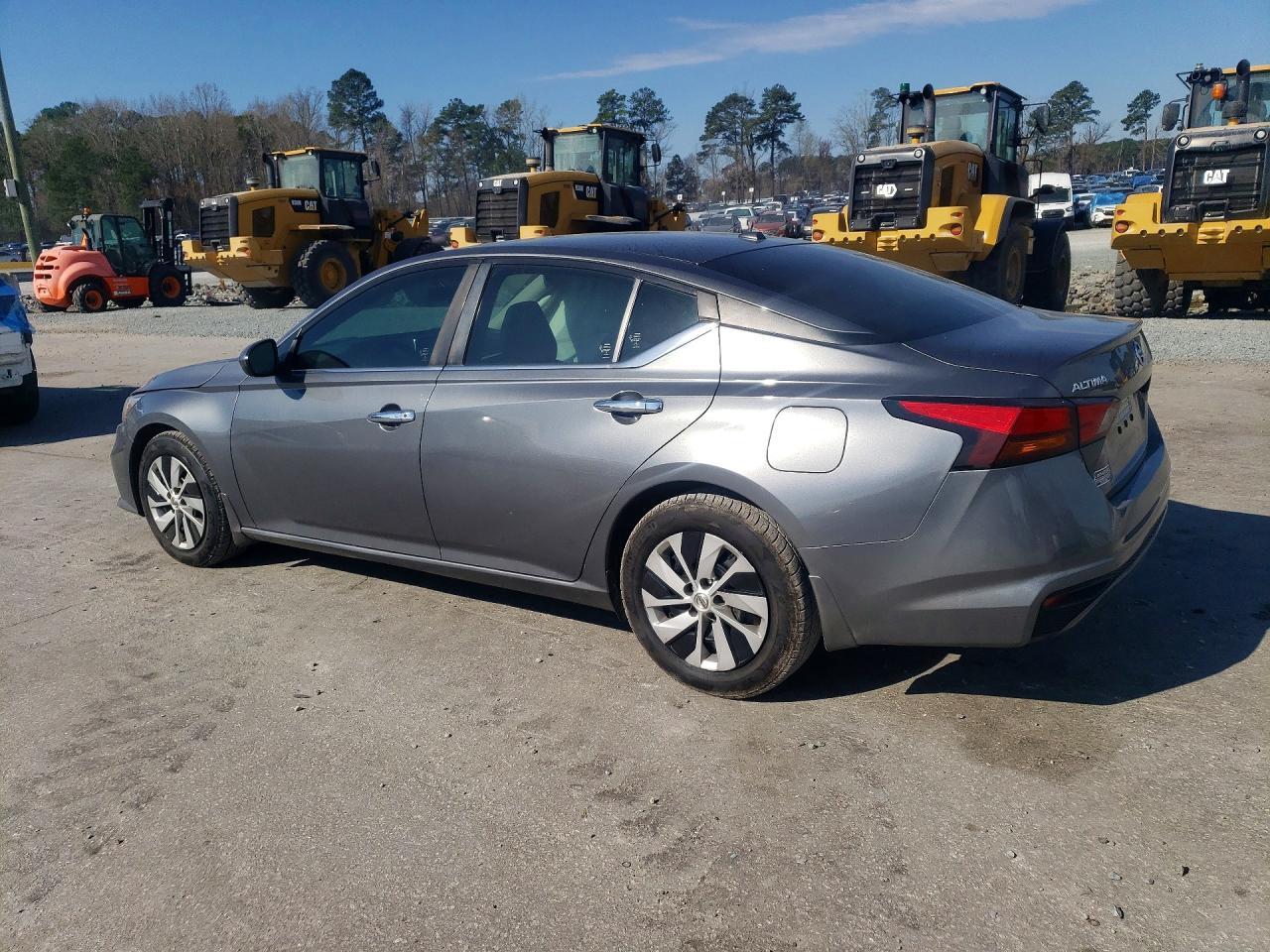 2020 Nissan Altima 2.5 S - Фото 2