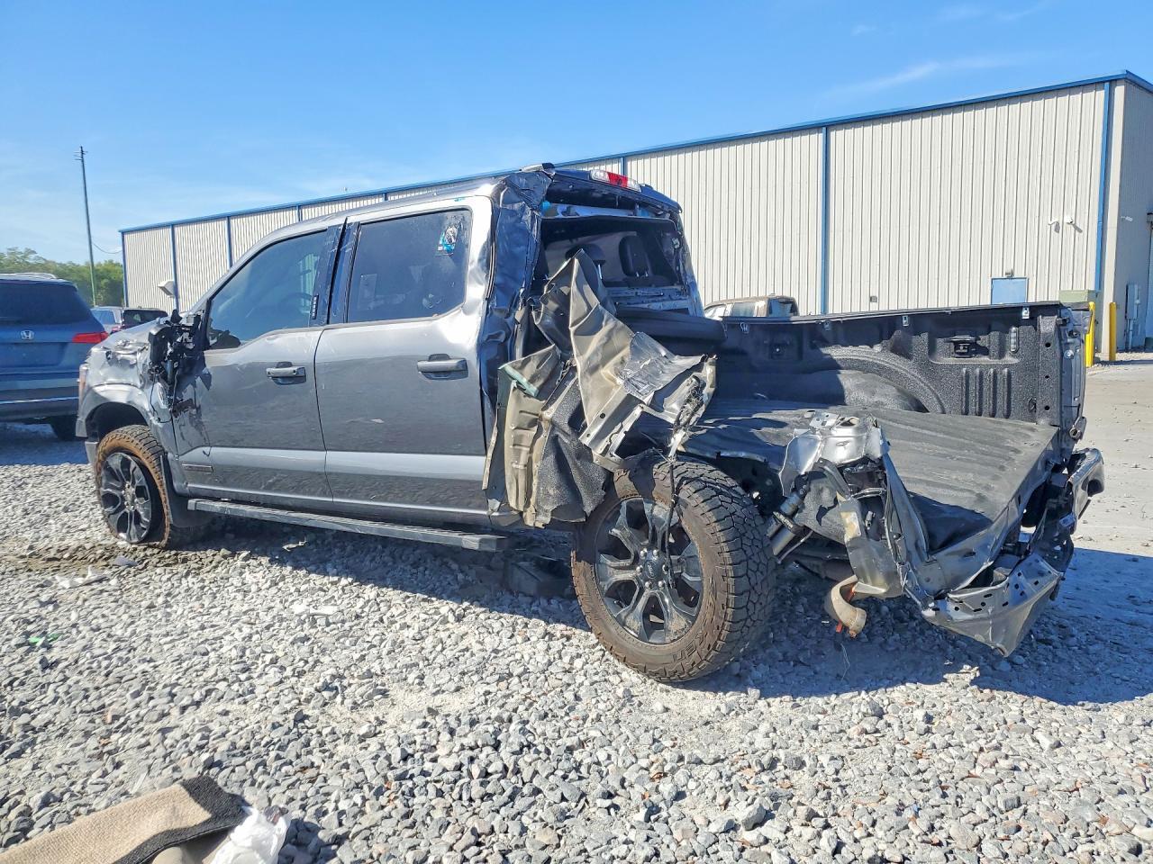 2023 Ford F150 Supercrew - Фото 2