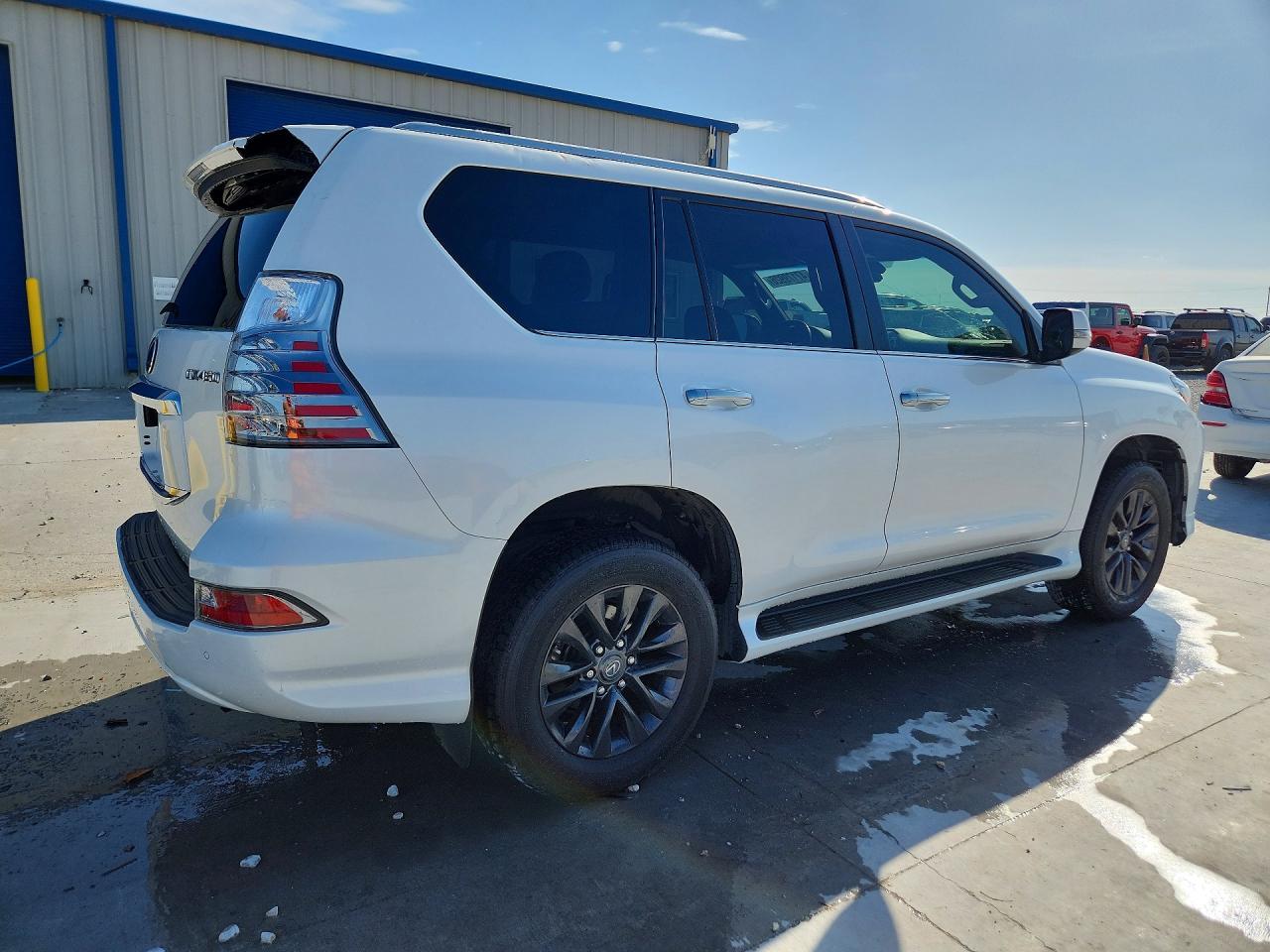 2023 Lexus Gx 460 Base - Image 3