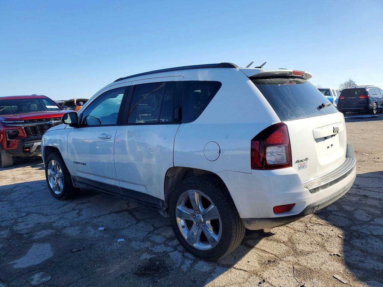 2016 Jeep Compass Sport - Фото 2