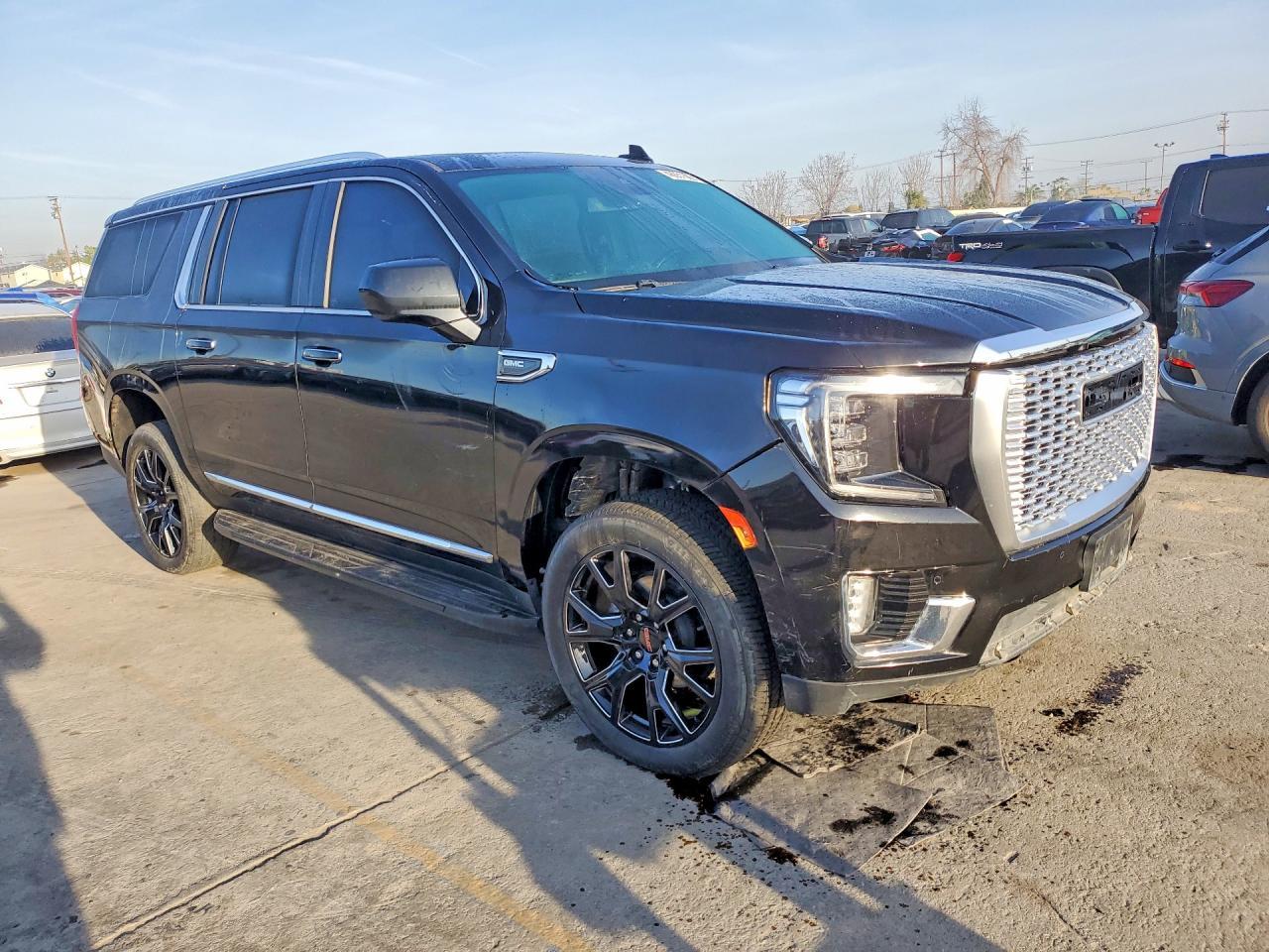 2022 GMC Yukon Xl K1500 Slt - Фото 4