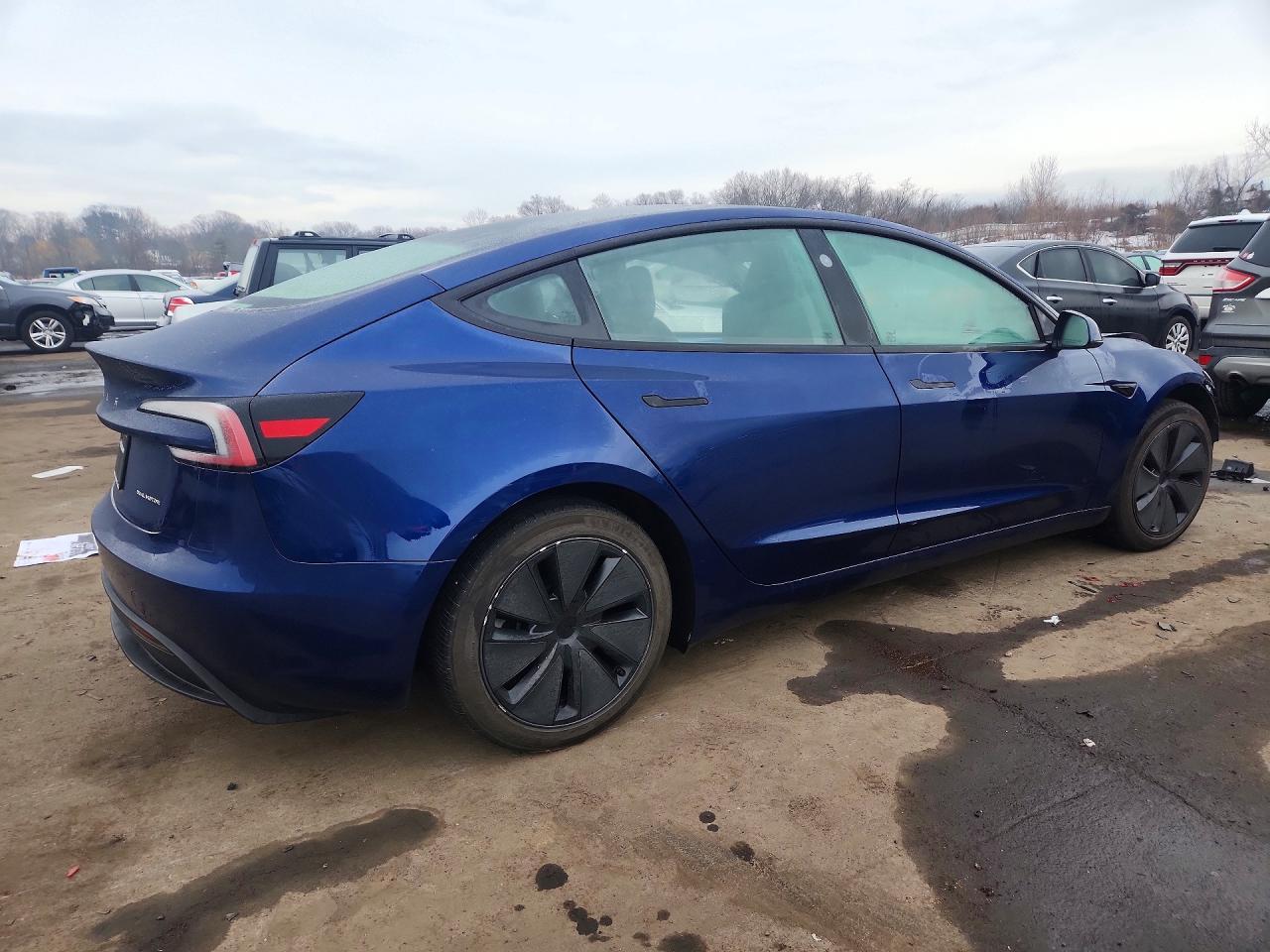 2024 Tesla 3 - Image 3