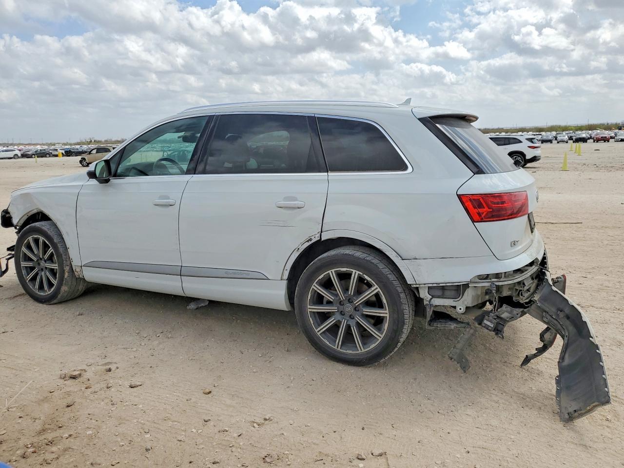 2017 Audi Q7 Premium Plus - Фото 2
