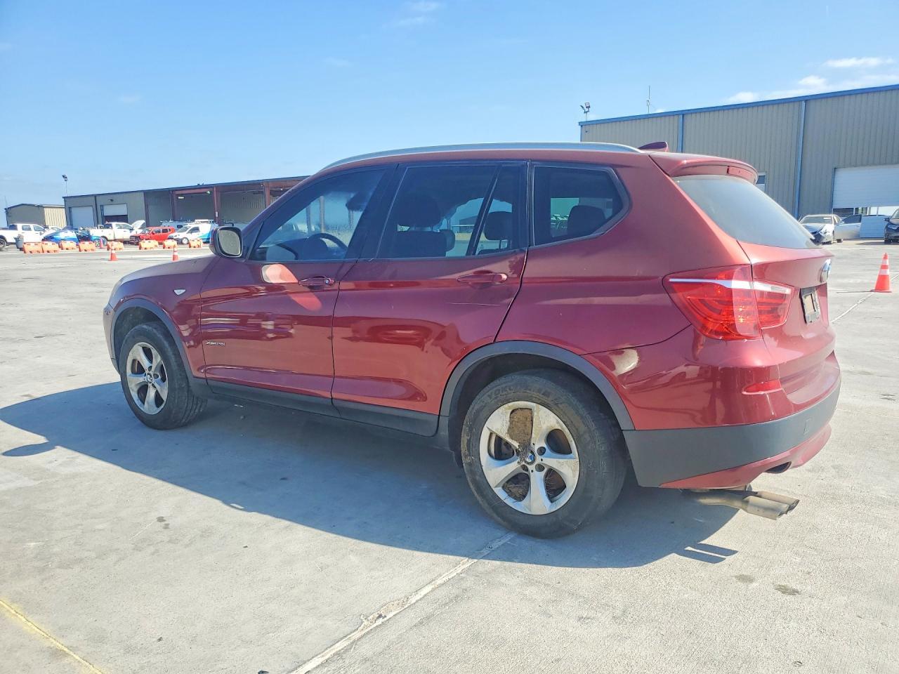 2011 BMW X3 xDrive28I - Image 2