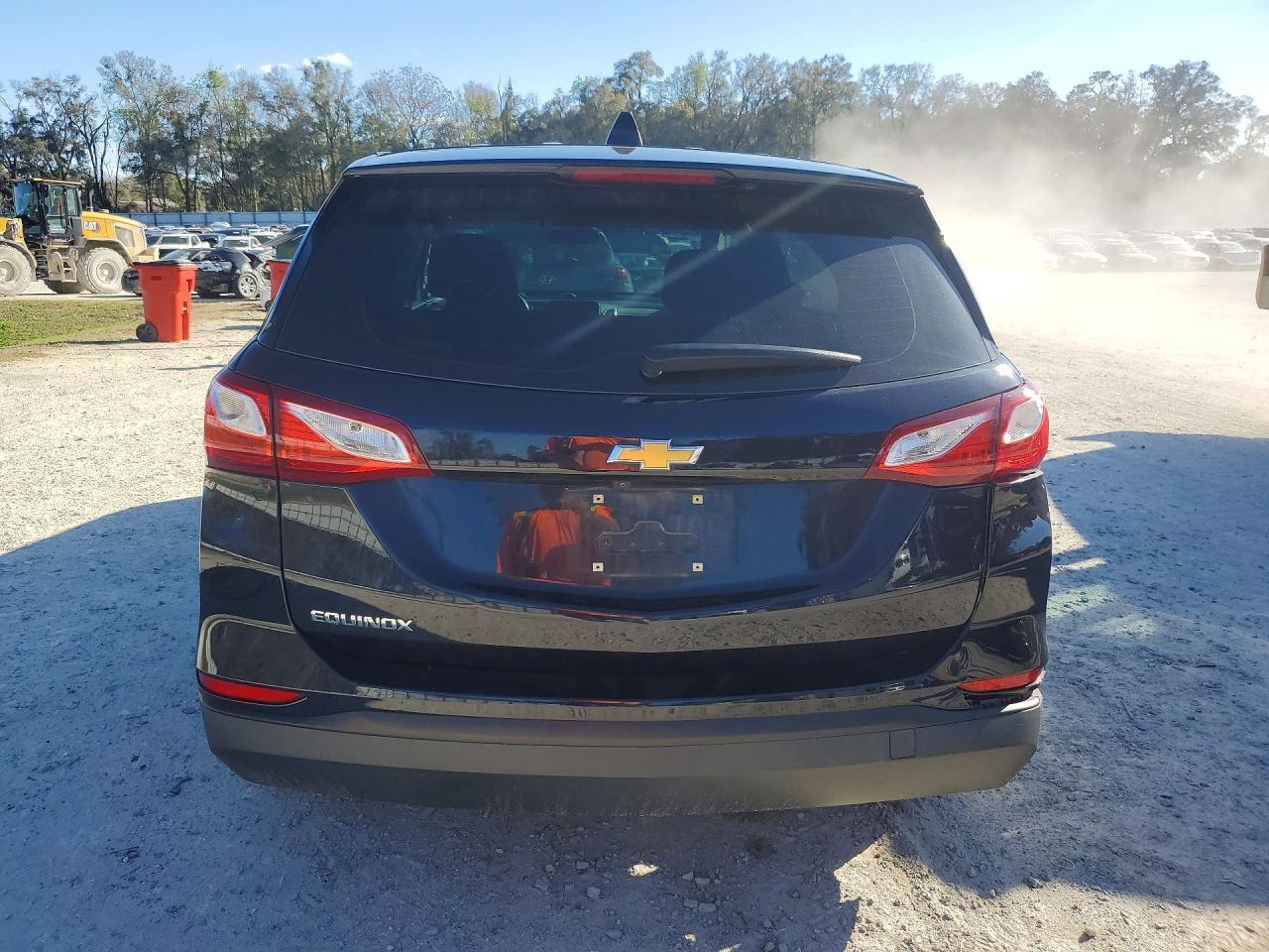 2020 Chevrolet Equinox Ls - Image 6