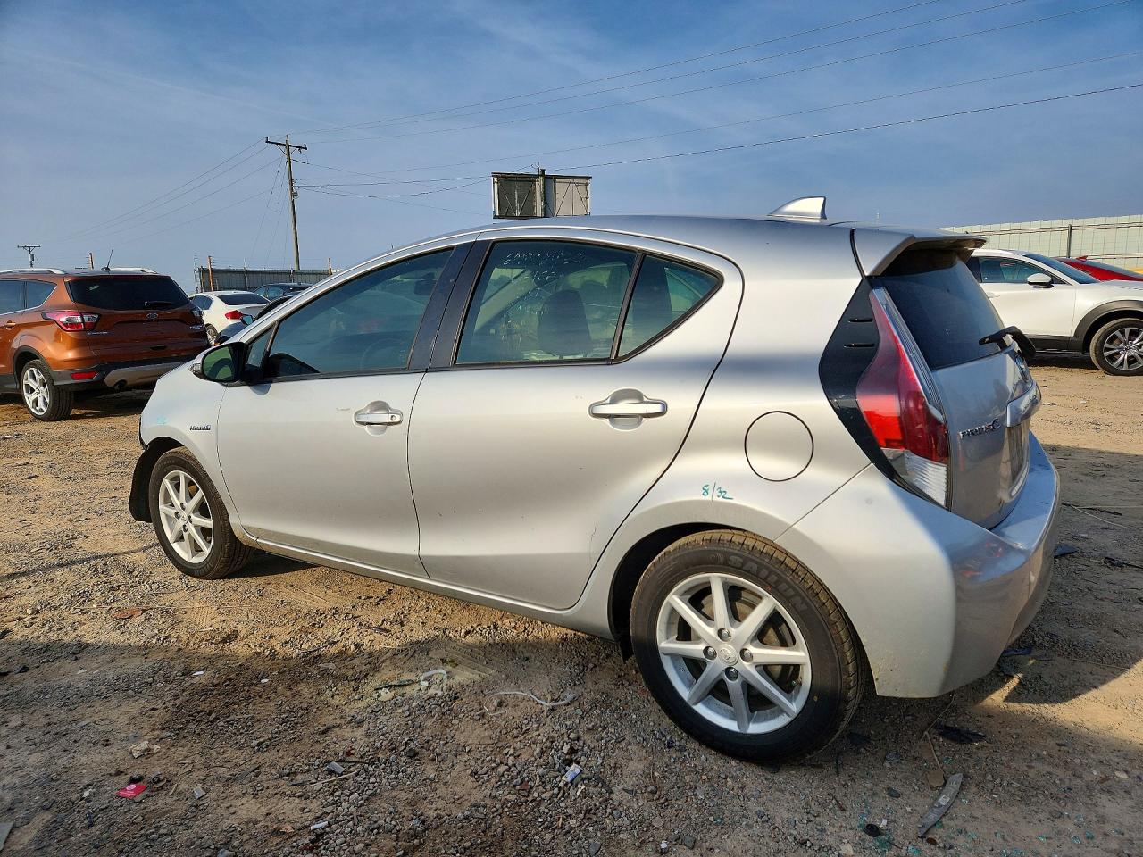 2015 Toyota Prius C Four - Фото 2