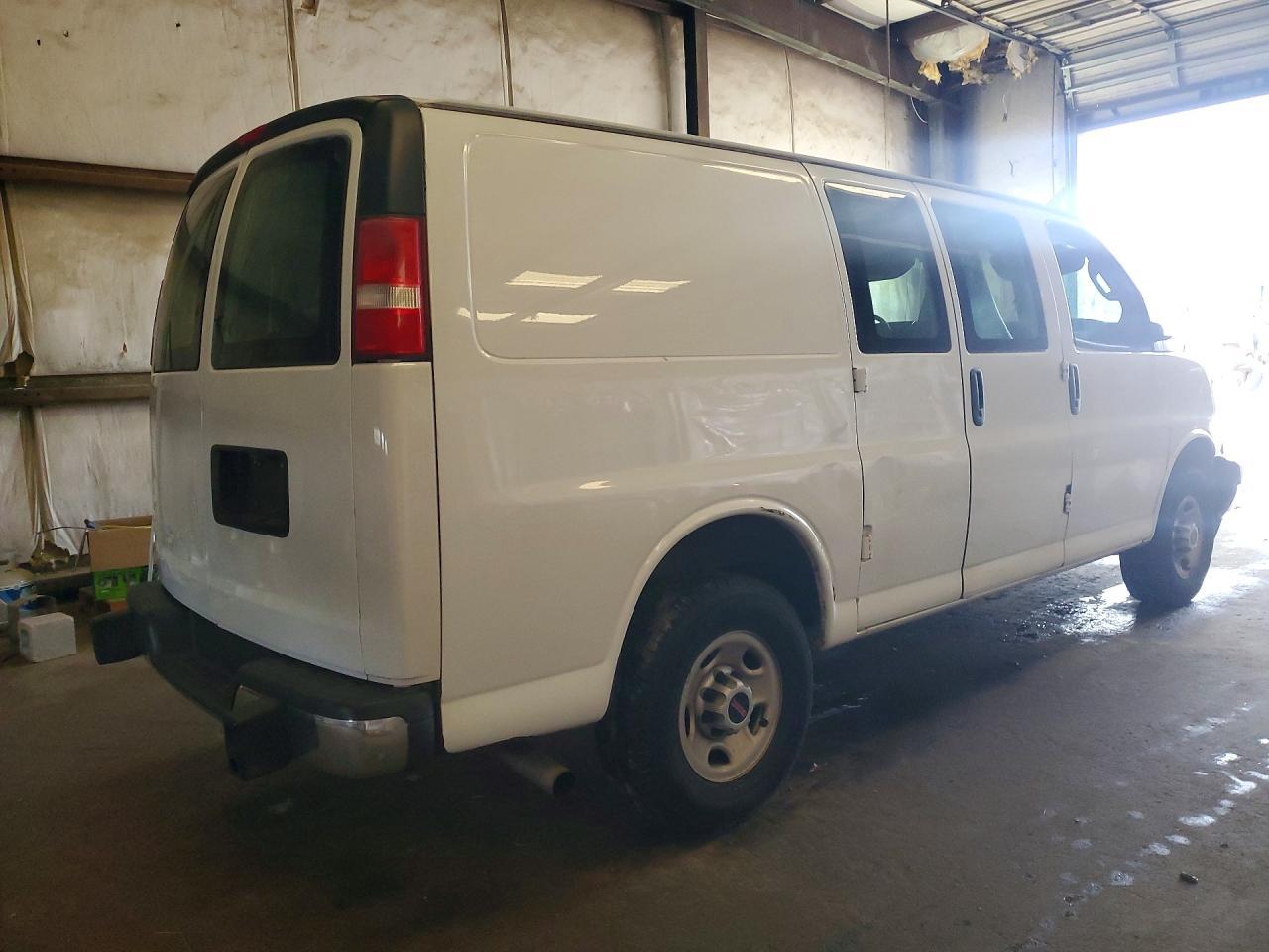 2017 GMC Savana G2500 - Image 3