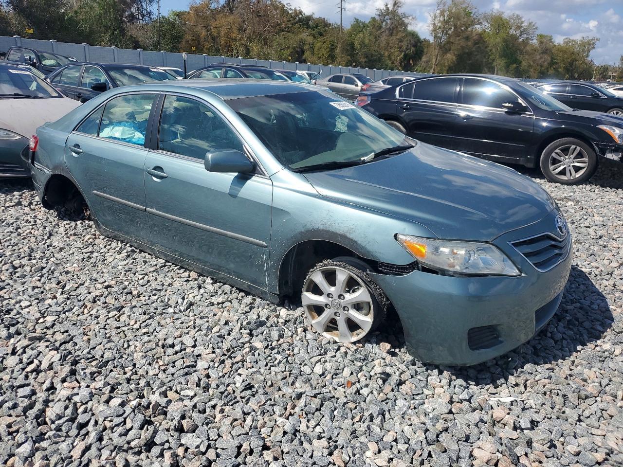 2011 Toyota Camry Base - Фото 4