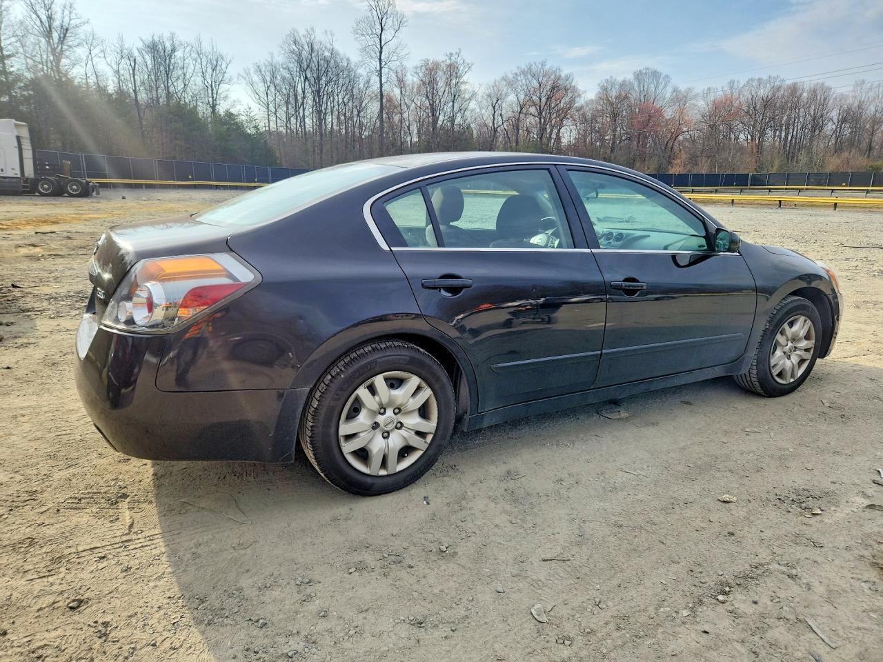 2012 Nissan Altima 2.5 - Фото 3