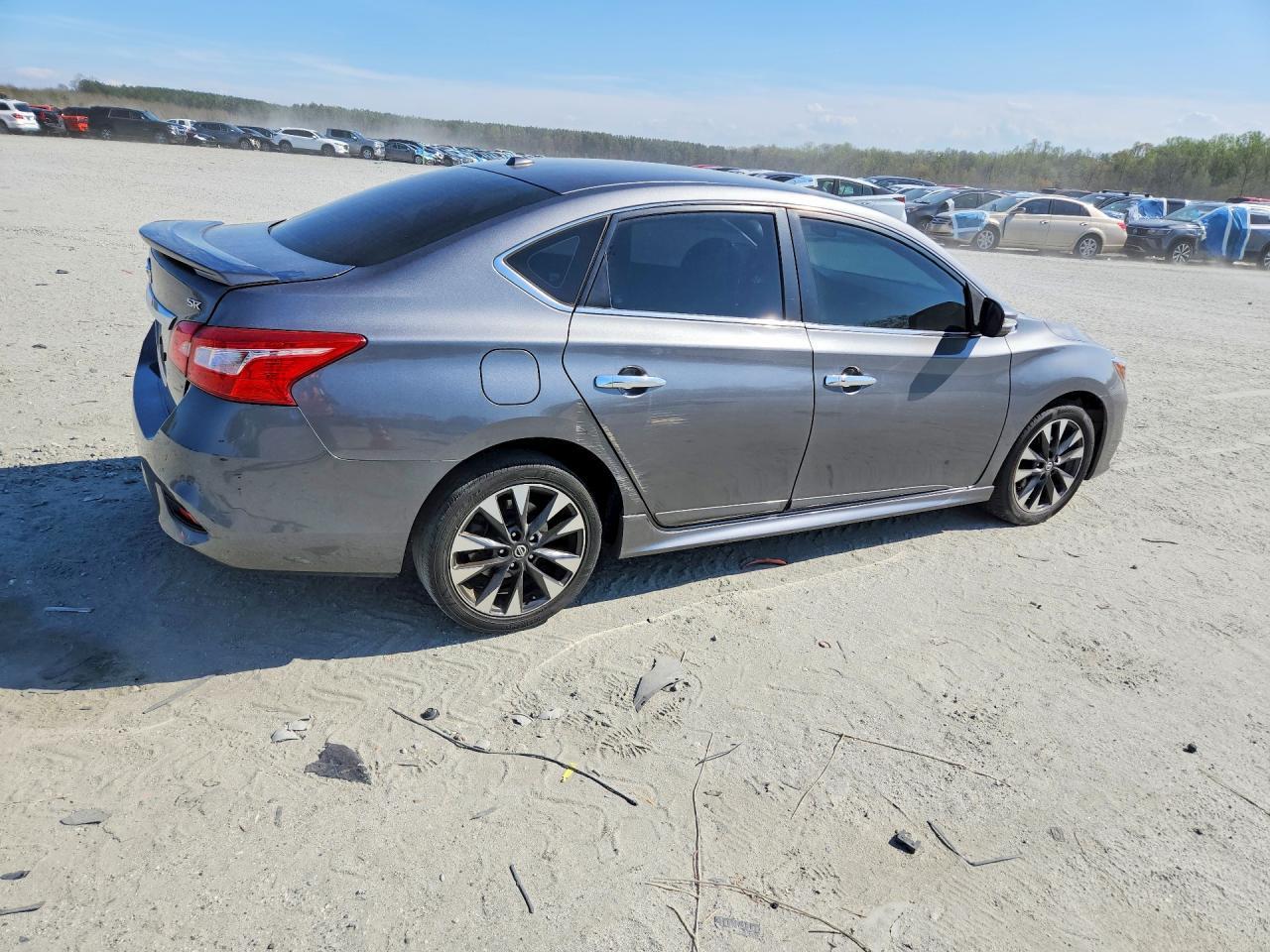 2019 Nissan Sentra Sr - Фото 3