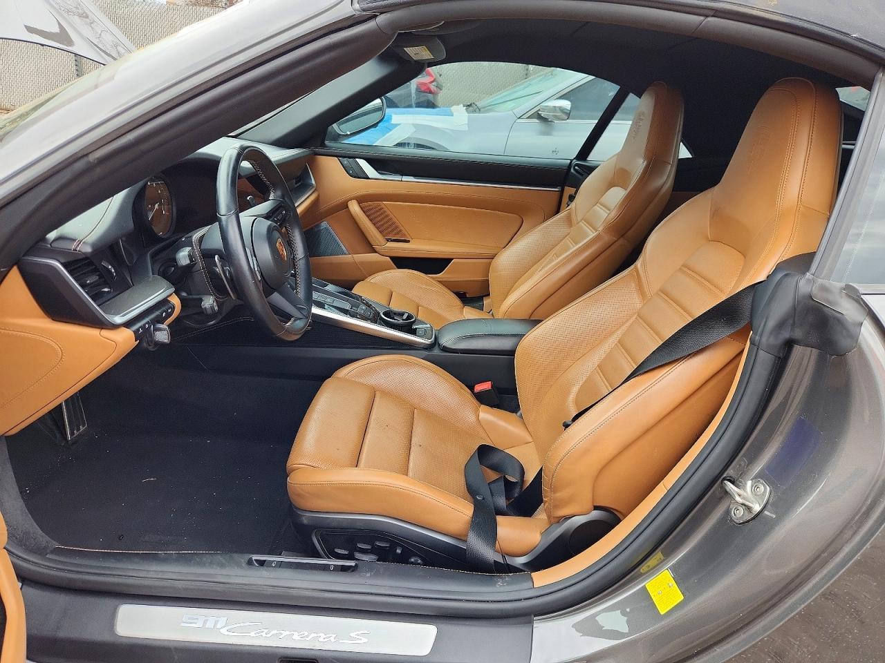 2022 Porsche 911 - Image 7