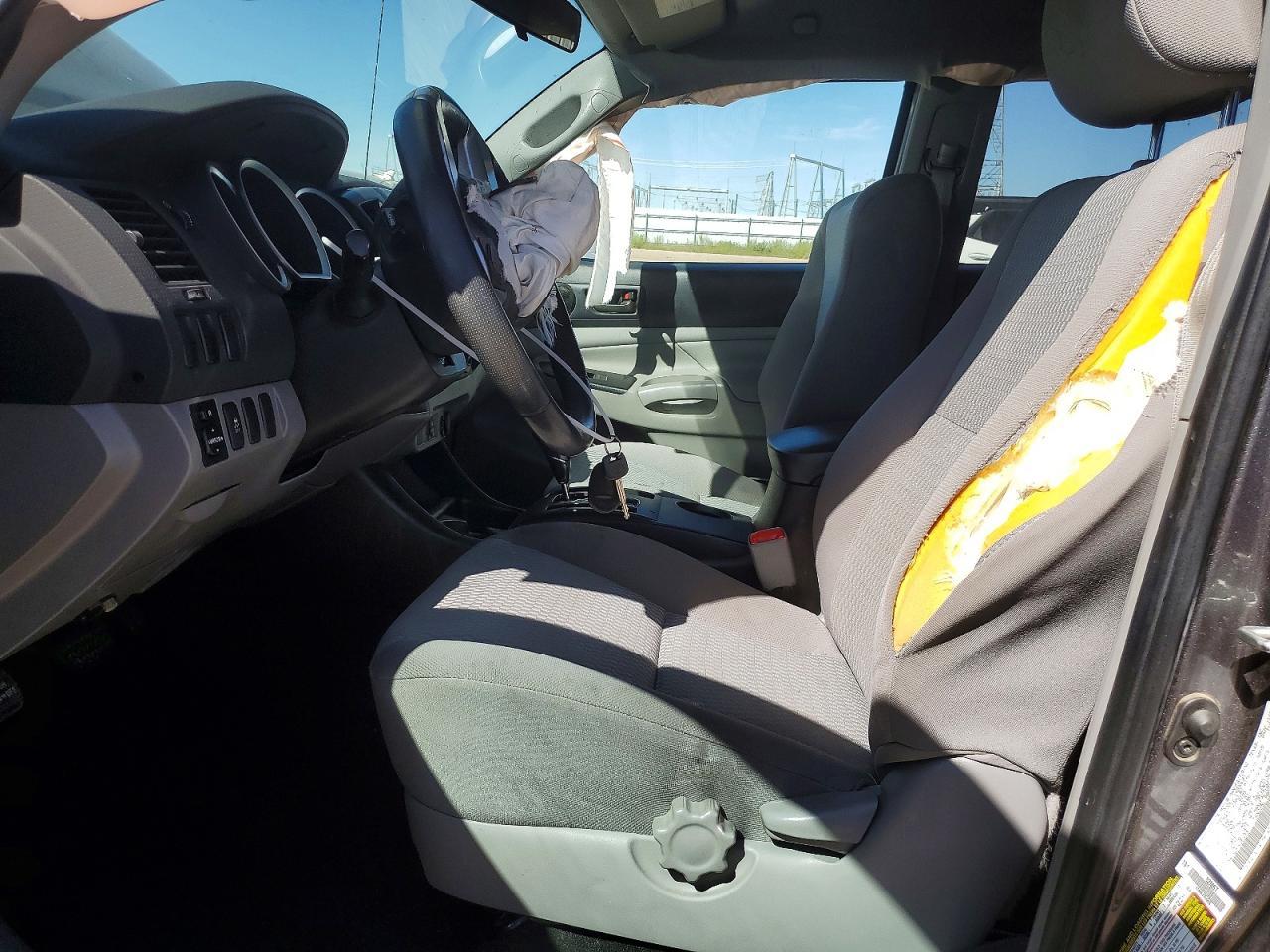 2015 Toyota Tacoma Base - Image 7