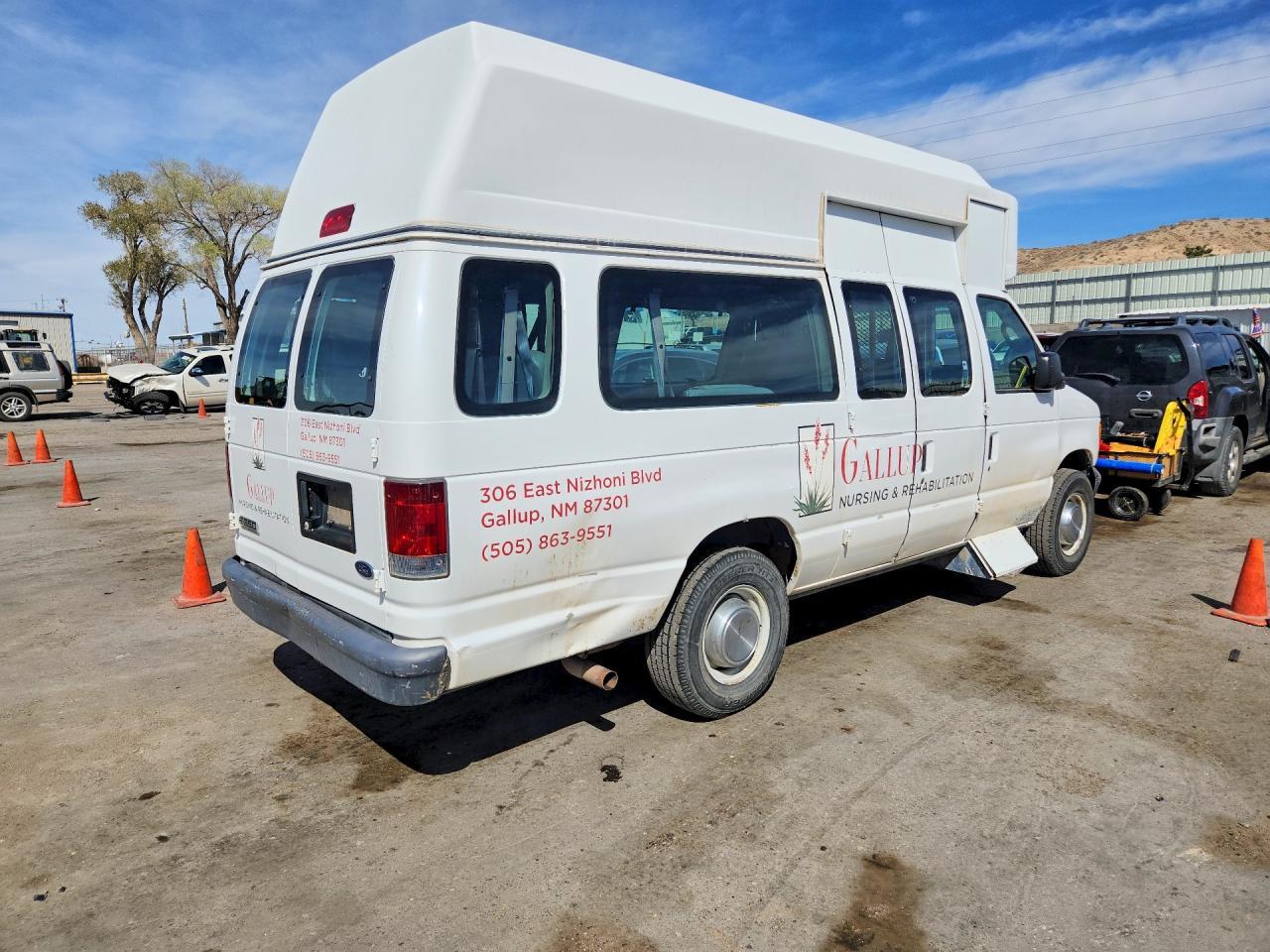 2006 Ford Econoline E350 Super Duty Van - Фото 3