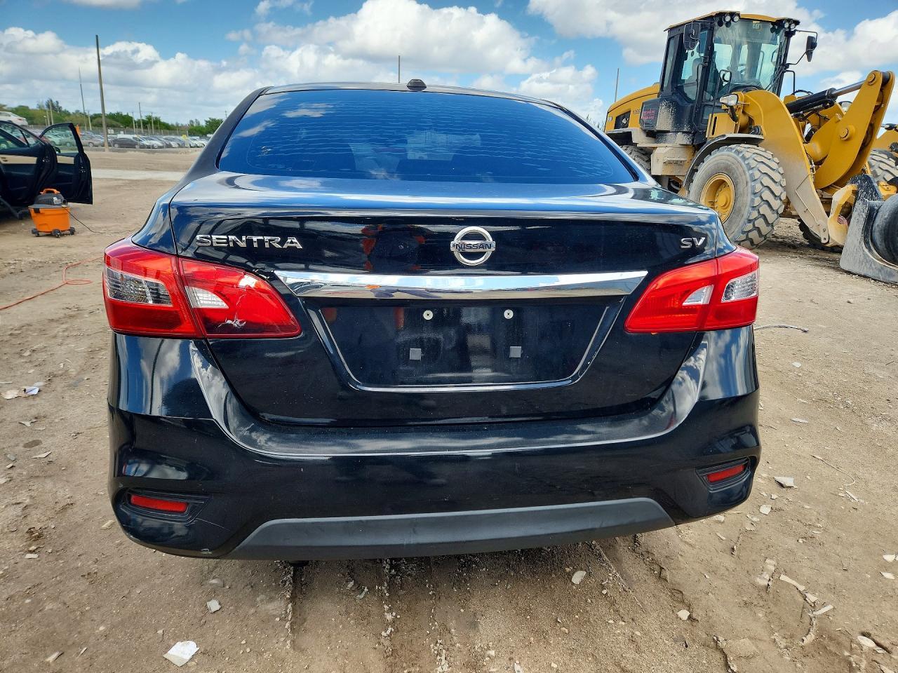 2017 Nissan Sentra Sv - Фото 6