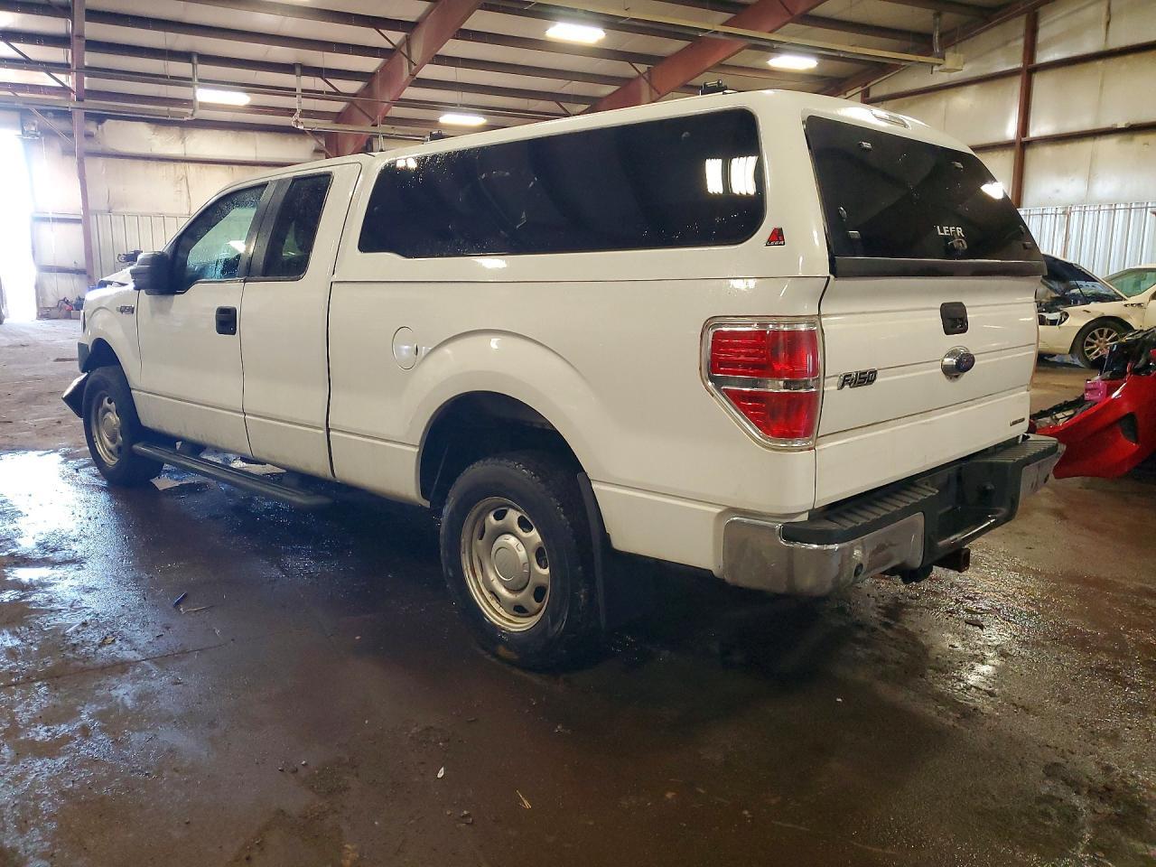 2014 Ford F150 Super Cab - Фото 2